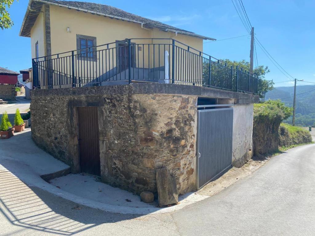 فيلا Casa Ezequiel Trevías المظهر الخارجي الصورة